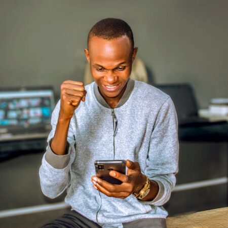 The Rise of Mobile Betting Apps in Africa: How Technology is Transforming Gambling