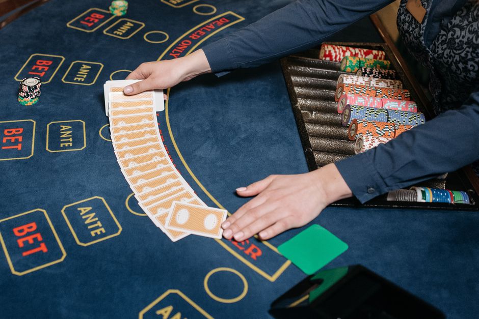blackjack casino table cards